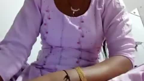 roop_sexy642 online show from July 16, 2026, 3:56 am