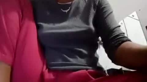 roop_sexy642 online show from July 29, 2026, 6:55 am