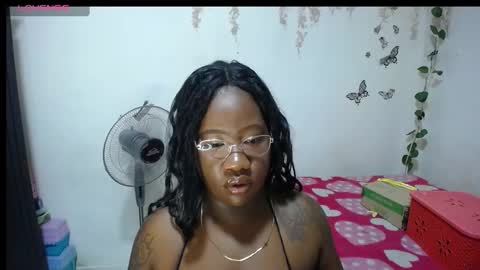 roos_veyker online show from January 20, 2025, 1:11 pm