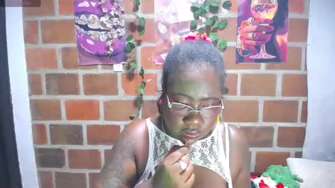 roos_veyker online show from May 6, 2026, 10:26 pm