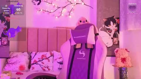Snapshot of roose_eva chatting on June 5, 2026, 2:23 pm roose eva online show from June 5, 2026, 2:23 pm