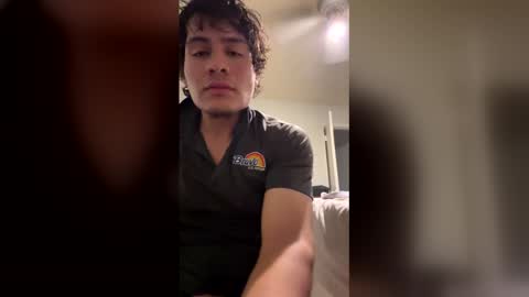 Snapshot of roro34105998 chatting on April 7, 2026, 5:52 am roro34105998 online show from April 7, 2026, 5:52 am