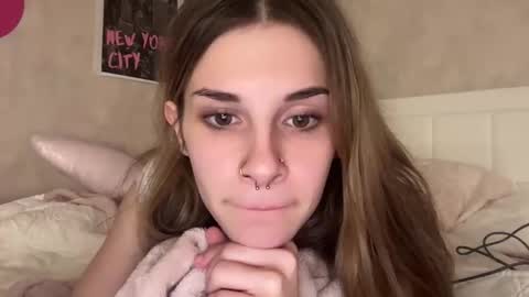 Rose online show from October 20, 2025, 3:51 am