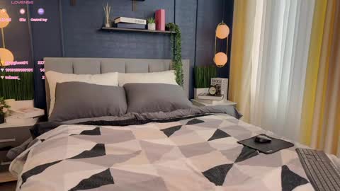 rosa_morgan online show from February 3, 2025, 8:57 am