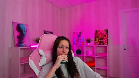 Viola online show from May 7, 2026, 8:52 am