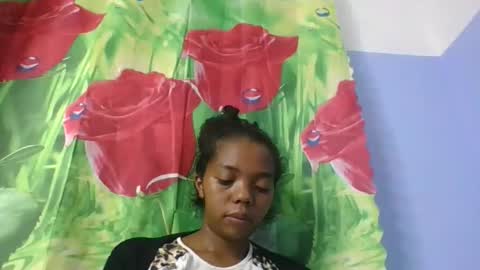 rosah225127 online show from April 12, 2026, 5:51 pm