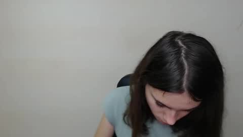 Snapshot of rosalais_ chatting on October 4, 2025, 6:55 am Rose online show from October 4, 2025, 6:55 am