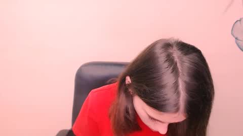 Snapshot of rosalais_ chatting on October 14, 2025, 6:47 am Rose online show from October 14, 2025, 6:47 am