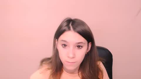 Snapshot of rosalais_ chatting on October 24, 2025, 6:32 am Rose online show from October 24, 2025, 6:32 am