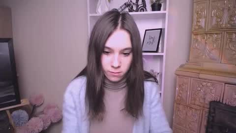 Snapshot of rosalais_ chatting on February 14, 2026, 7:49 am Rose online show from February 14, 2026, 7:49 am