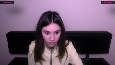 Snapshot of rosalais_ chatting on February 24, 2026, 7:28 am Rose online show from February 24, 2026, 7:28 am