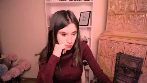 Snapshot of rosalais_ chatting on March 10, 2026, 7:35 am Rose online show from March 10, 2026, 7:35 am