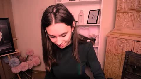 Snapshot of rosalais_ chatting on March 21, 2026, 7:24 am Rose online show from March 21, 2026, 7:24 am