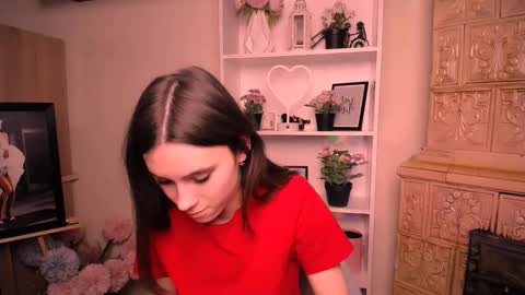 Snapshot of rosalais_ chatting on March 26, 2026, 7:36 am Rose online show from March 26, 2026, 7:36 am