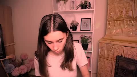 Rose online show from May 7, 2026, 6:41 am
