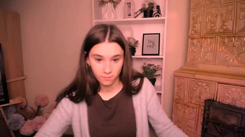 Rose online show from May 12, 2026, 6:21 am