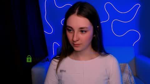 Black Swan online show from April 17, 2026, 8:01 pm