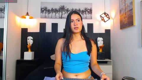 Snapshot of rosaliea chatting on April 17, 2026, 8:12 pm R O S A L I A online show from April 17, 2026, 8:12 pm