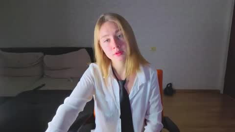 rosalina online show from January 9, 2026, 7:11 am