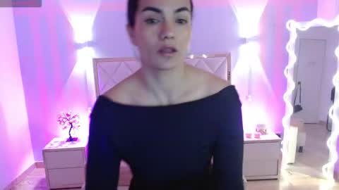 Snapshot of rosalind_tay chatting on March 1, 2026, 11:12 am ROSALIN online show from March 1, 2026, 11:12 am