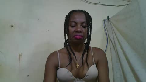 Rosalinda online show from May 7, 2026, 9:25 am