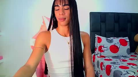 Snapshot of rosalindasexy chatting on June 5, 2026, 6:52 am Rosalinda online show from June 5, 2026, 6:52 am