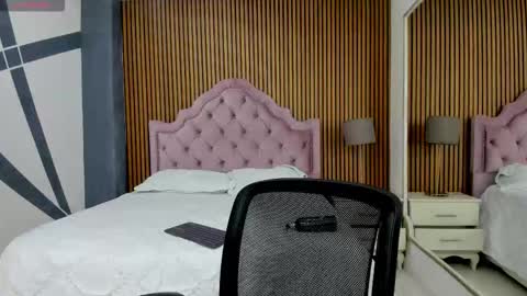 Snapshot of rosalinegrey chatting on October 11, 2025, 5:28 am Rosaline Grey online show from October 11, 2025, 5:28 am