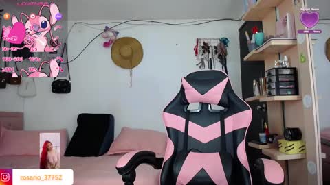 rosario_1996 online show from October 30, 2025, 5:20 am