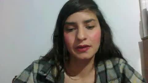 Snapshot of rosasvioletas chatting on September 19, 2025, 12:02 am rosasvioletas online show from September 19, 2025, 12:02 am