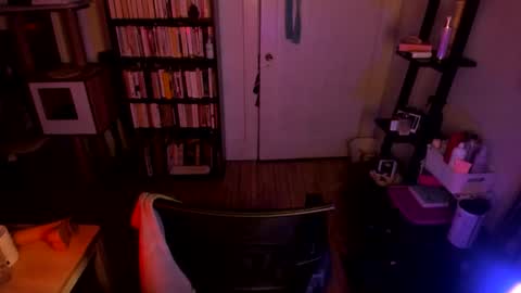 rose257044 online show from March 12, 2026, 12:44 pm