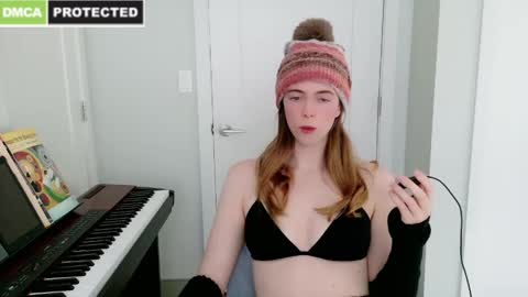 rose77782 online show from January 15, 2025, 2:56 pm