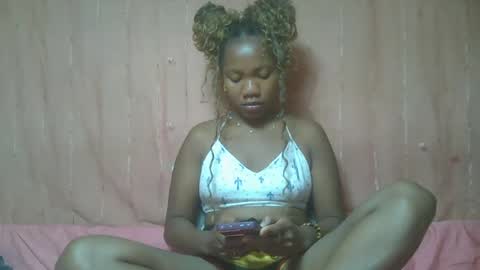 Snapshot of rose9794 chatting on June 24, 2026, 11:42 am Rose9794 online show from June 24, 2026, 11:42 am
