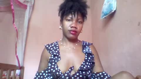 Snapshot of rose9794 chatting on August 1, 2026, 11:20 am Rose9794 online show from August 1, 2026, 11:20 am