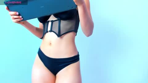 rose  cutee online show from February 10, 2025, 6:45 pm