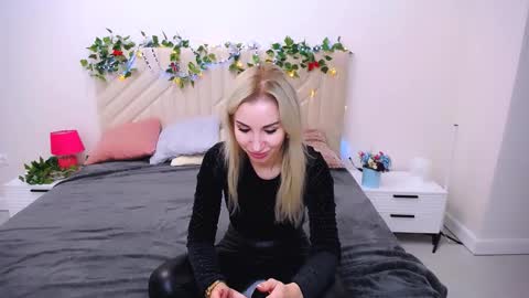 rose  shine online show from October 30, 2025, 11:22 am