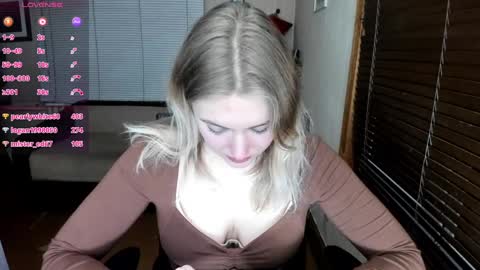 Rose but u can call me princess online show from January 14, 2025, 9:51 pm