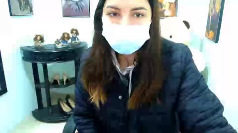 Rose online show from December 10, 2024, 2:39 pm