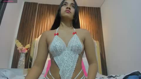 rose coquette online show from September 19, 2025, 11:22 am