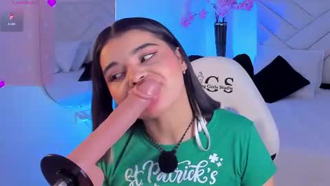 rose_jener06 online show from July 8, 2026, 11:31 pm