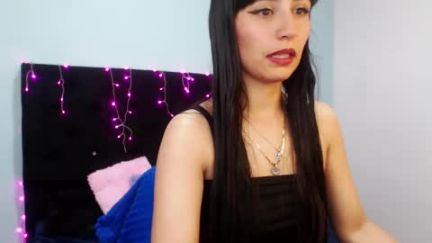 Rose online show from February 18, 2025, 3:42 am