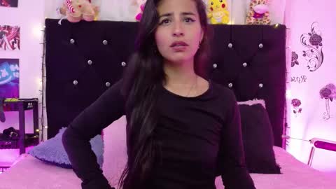 Snapshot of rose_smiley1 chatting on March 6, 2026, 4:20 am Rose online show from March 6, 2026, 4:20 am