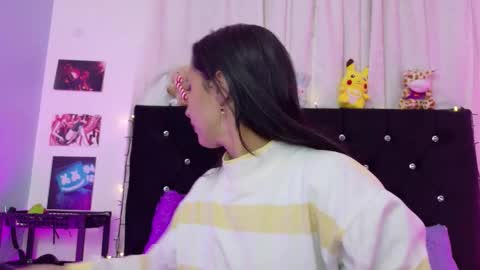 Snapshot of rose_smiley1 chatting on March 24, 2026, 4:17 am Rose online show from March 24, 2026, 4:17 am