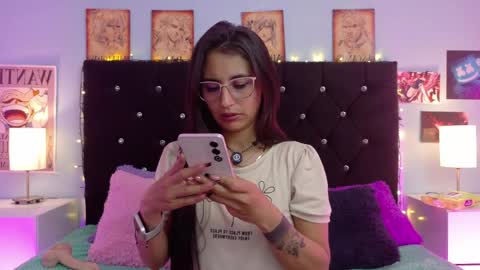 Snapshot of rose_smiley1 chatting on May 8, 2026, 3:45 am Rose online show from May 8, 2026, 3:45 am