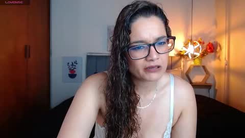 Snapshot of rose_thompson1 chatting on September 9, 2025, 1:54 pm Rose  online show from September 9, 2025, 1:54 pm