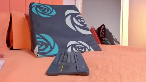 Rosse online show from April 22, 2026, 7:15 pm