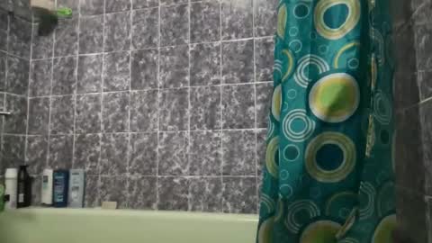 Rose and the Collector online show from September 30, 2025, 5:56 am