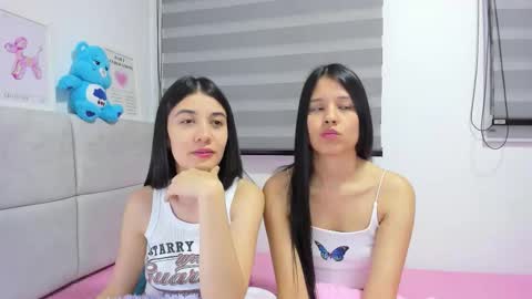 Rose y Miah online show from October 17, 2025, 6:16 am