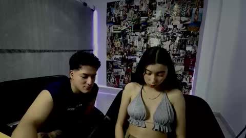 Snapshot of roseandviktor23 chatting on September 22, 2025, 10:45 pm Rose Sins and Don Viktor online show from September 22, 2025, 10:45 pm