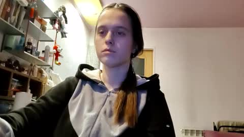 Sophie online show from February 5, 2026, 10:20 am