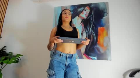 Snapshot of roseaurora chatting on September 18, 2025, 12:18 pm roseaurora online show from September 18, 2025, 12:18 pm